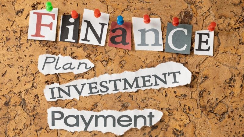 What Key Features Does Gomyfinance.com Invest Provide